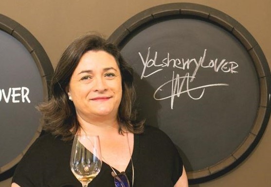 Yolanda Robles 
ceo roblesyviñas